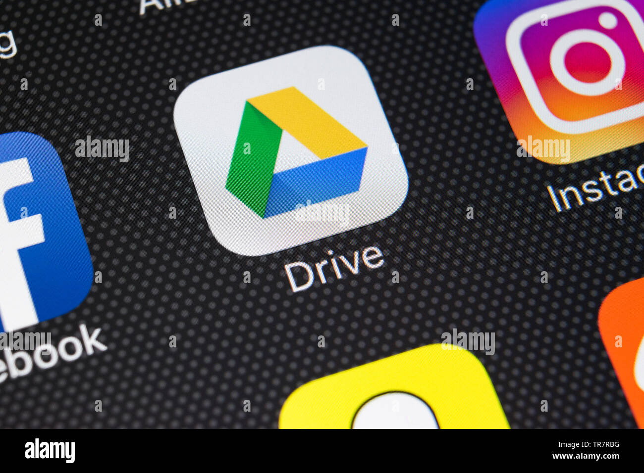 Kaliningrad, Russie, le 20 février 2018 : l'icône de l'application Google Drive sur Apple iPhone écran X close-up. L'icône de Google drive. Fichier Google Drive sto Banque D'Images