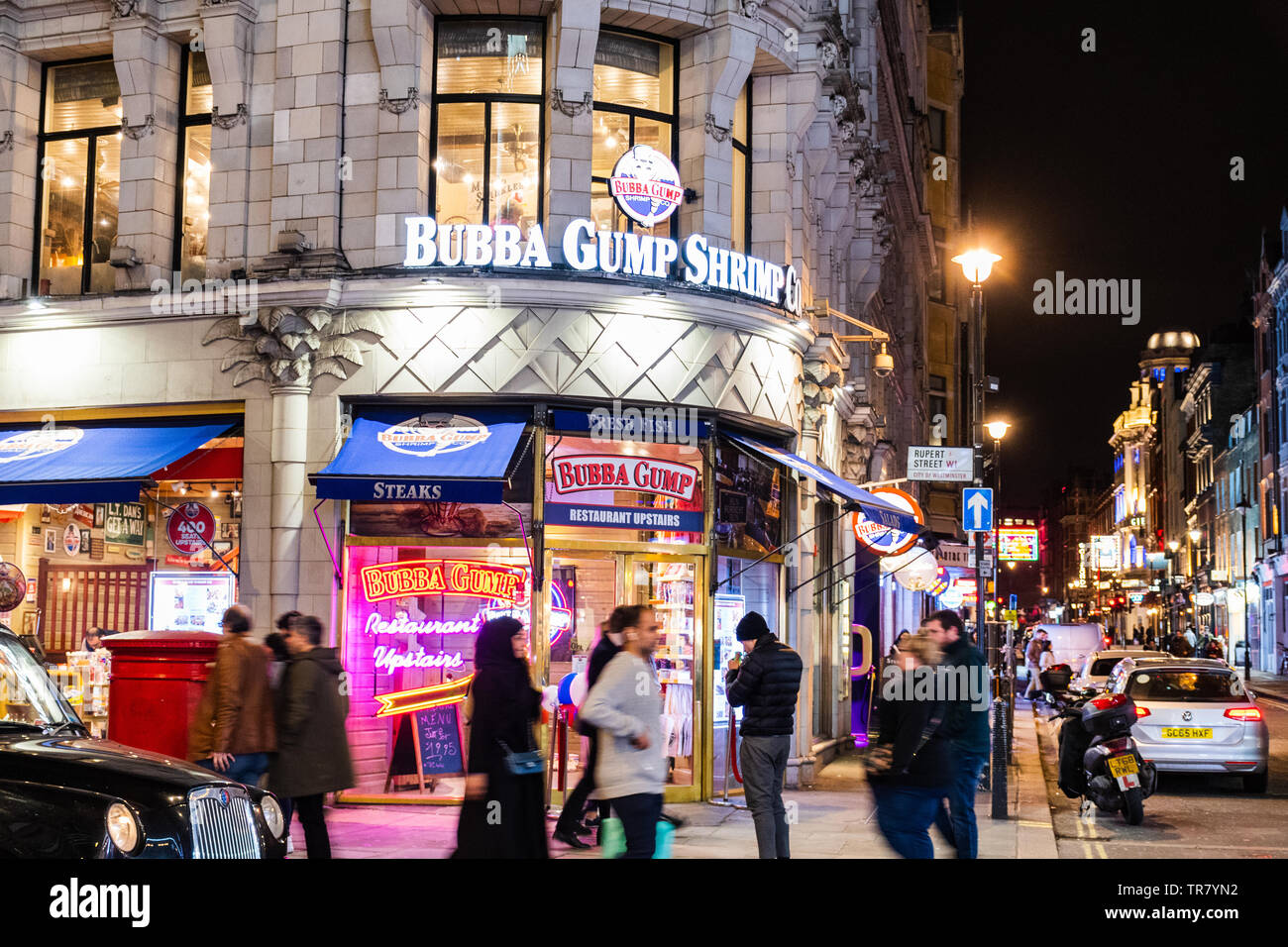 Vue de londres, leicester square at night Banque D'Images