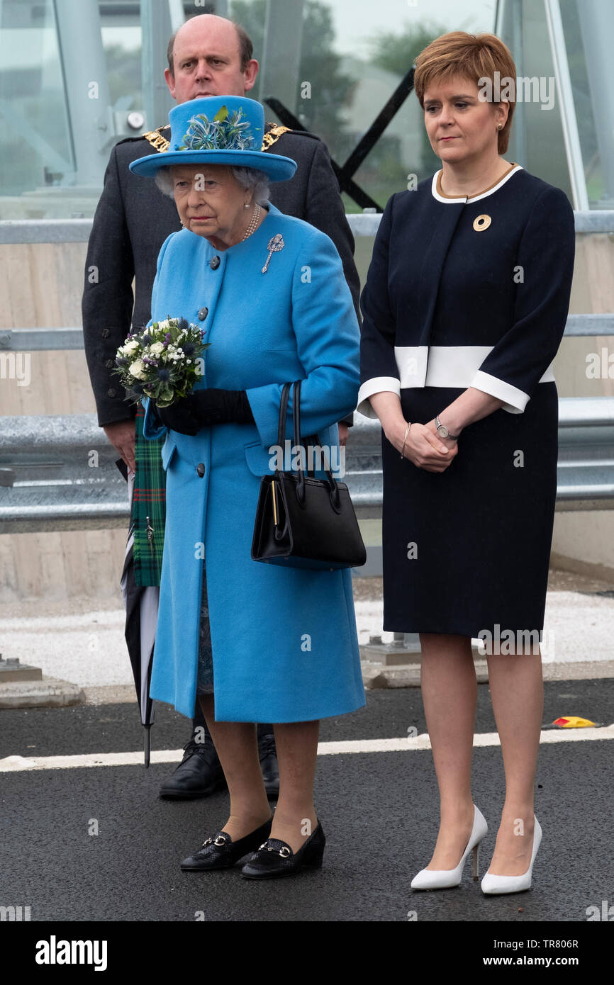 Son Altesse Royale la Reine Elizabeth et le premier ministre Nicola Sturgeon à South Queensferry pour ouvrir le Queensferry Crossing Bridge sur 4 Sept 2017 Banque D'Images