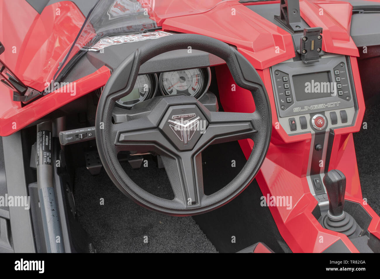 , Belgique, 26 mai 2019, Polaris. Détail et le logo sur le volant. Le Slingshot est un véhicule à trois roues, avec deux roues à l'avant, et un Banque D'Images