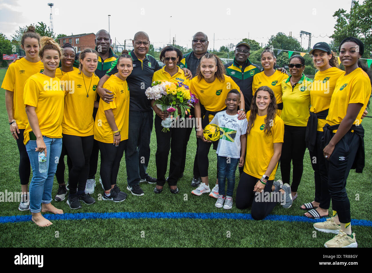 London UK 30 Mai 2019 Les femmes de la Jamaïque,s et les entraîneurs de l'équipe nationale de football en Bridgestone Arena de Brant en avant de la femme,de Coupe du Monde en France. Banque D'Images
