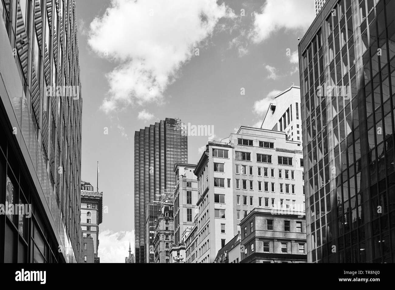 Photo noir et blanc de New York City, États-Unis d'architecture variée. Banque D'Images