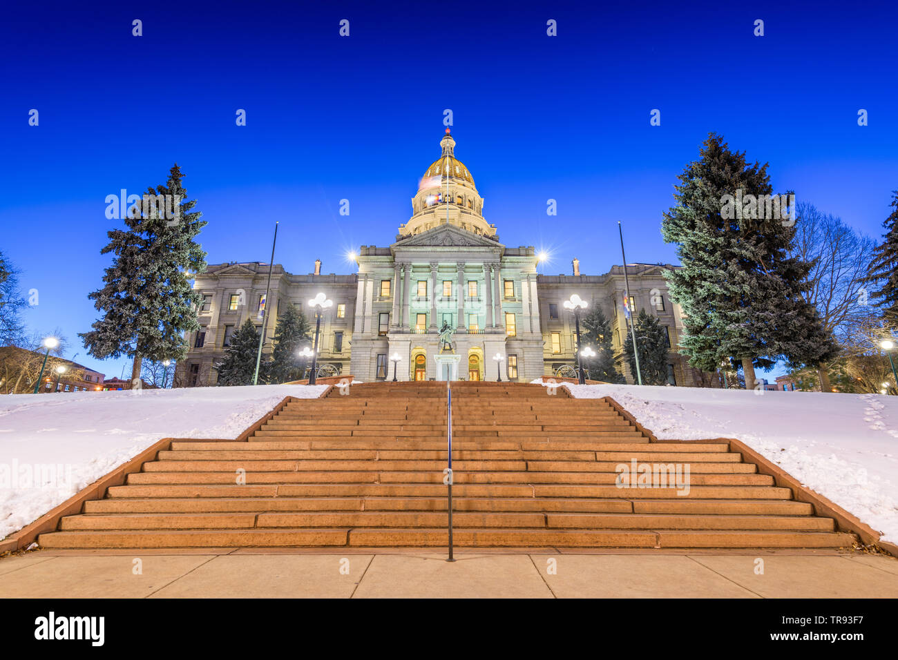 Denver, Colorado, USA à la Colorado State Capitol pendant une nuit les hivers. Banque D'Images