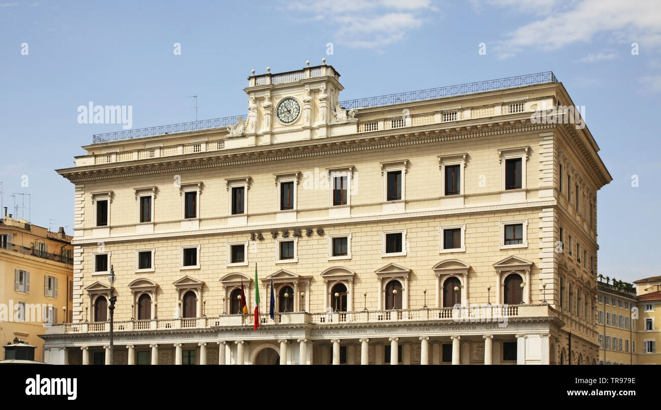 Piazza Colonna à Rome. Italie Banque D'Images