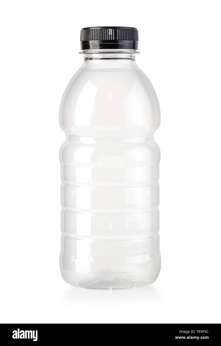 Bouteille de boisson en plastique isolé sur blanc avec clipping path Banque D'Images