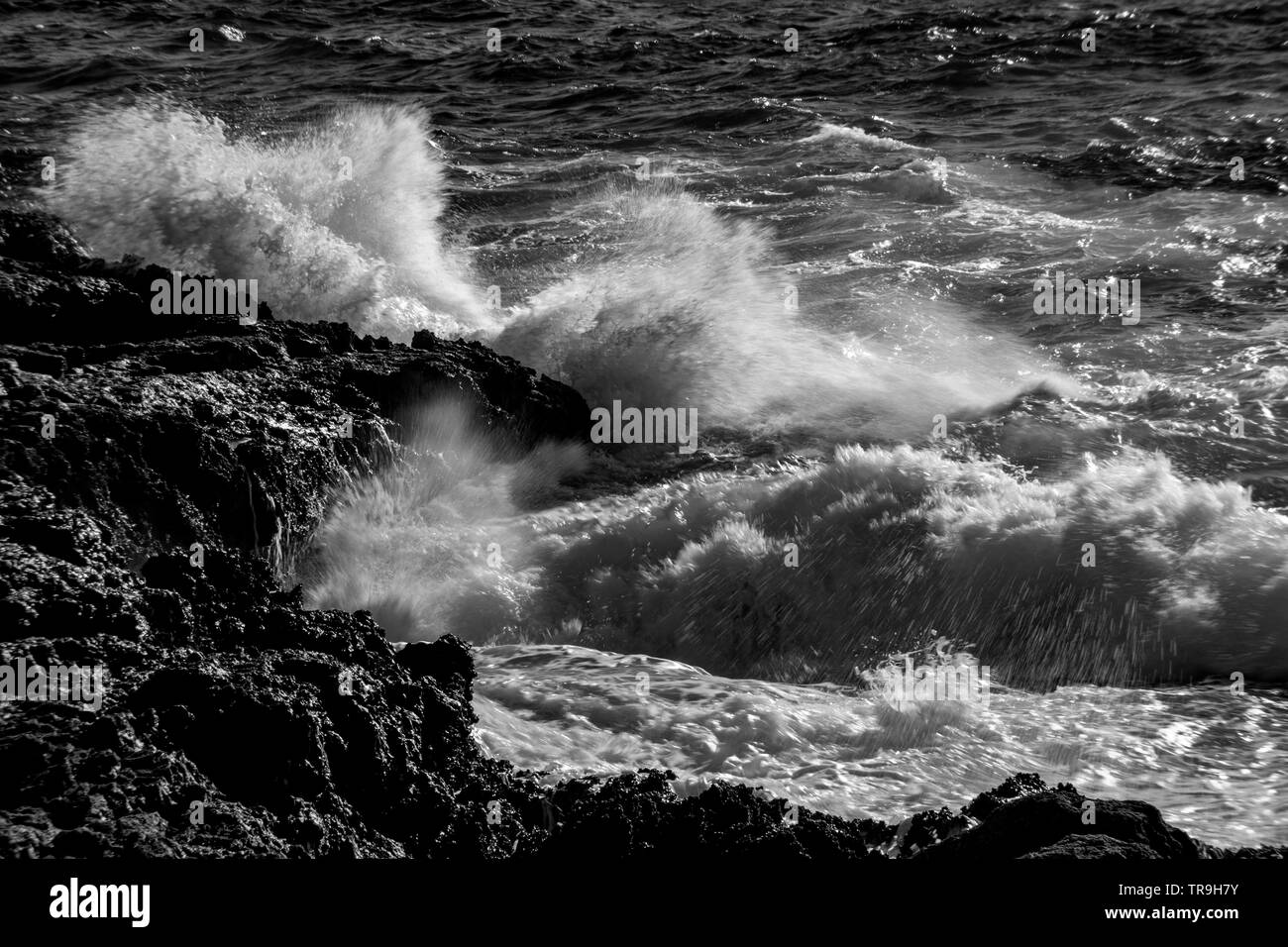 L'état de la mer, le Cala Blanca, près de Ciutadella, Minorque, Espagne Banque D'Images