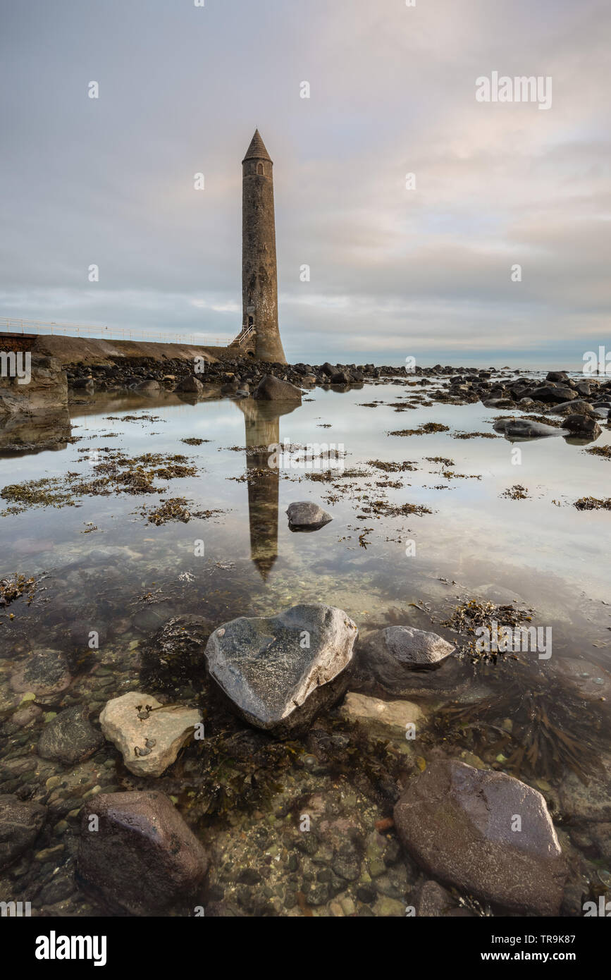Larne, County Antrim, Northern Ireland / 8 Janvier 2017 : Boucher memorial tower Banque D'Images