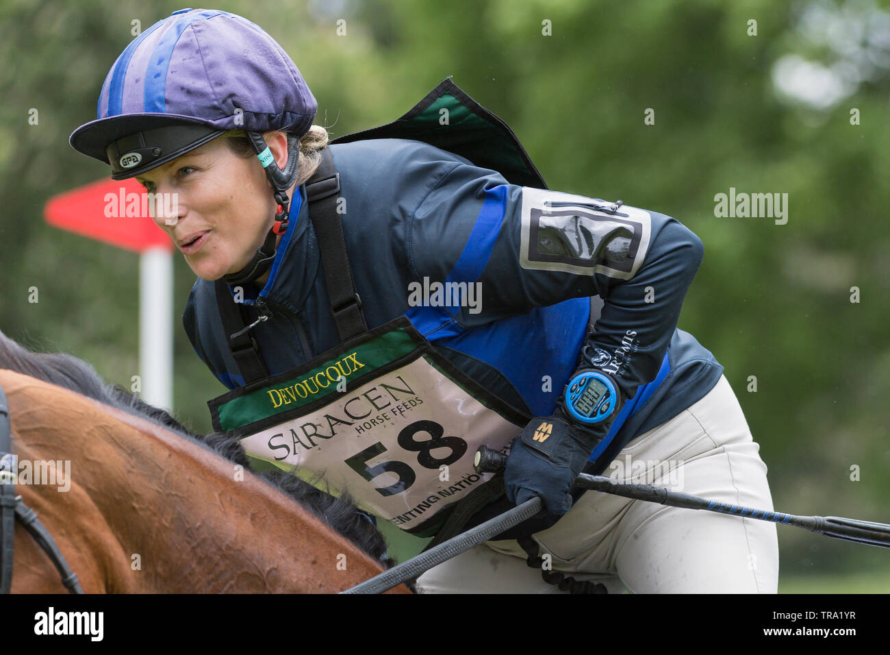 Saracen horse feeds Banque de photographies et d’images à haute