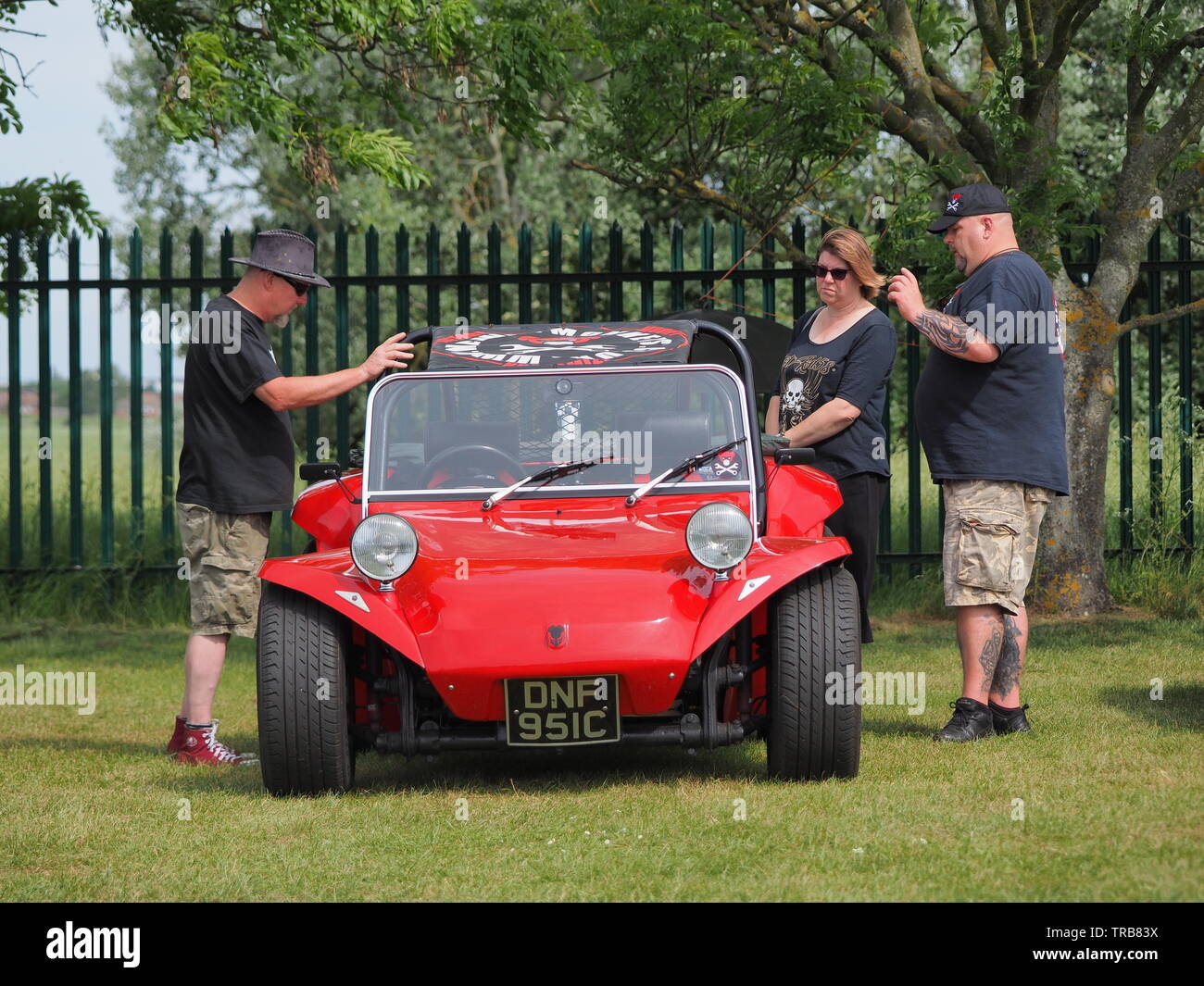 Sheerness, Kent, UK. 2 juin, 2019. Amateurs de véhicules 31 Swale Car Show : une large gamme de plus de 500 voitures ont été affichées à Sheppey Sports Club à Sheerness, Kent aujourd'hui. Credit : James Bell/Alamy Live News Banque D'Images