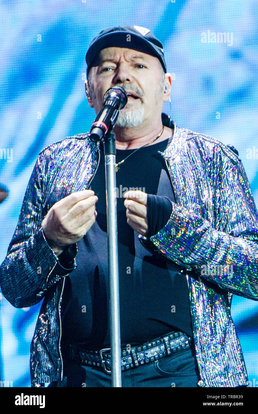 Vasco Rossi en concert à San Siro à Milan, Italie, le 01 juin 2019 Banque D'Images