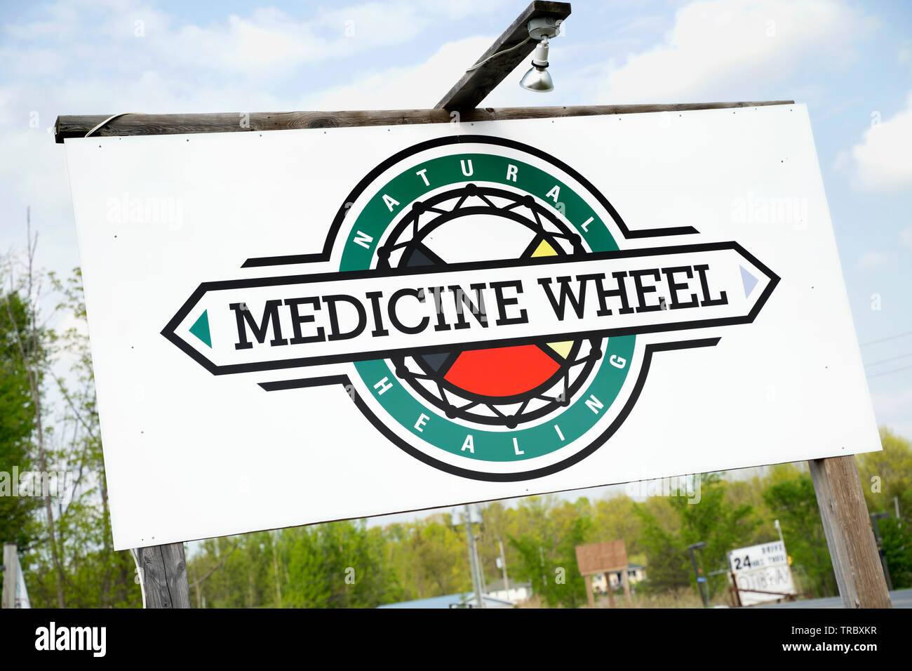 Signe de la roue de médecine, d'un dispensaire de cannabis à Alderville, Ontario, Canada Banque D'Images