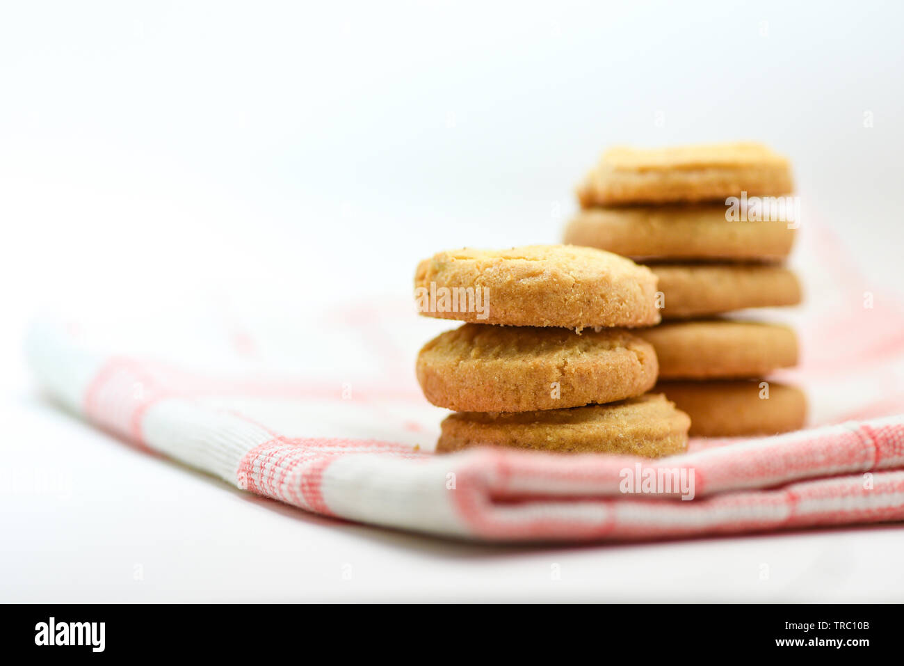 Biscuits pâtisserie en cirée sur fond blanc Banque D'Images