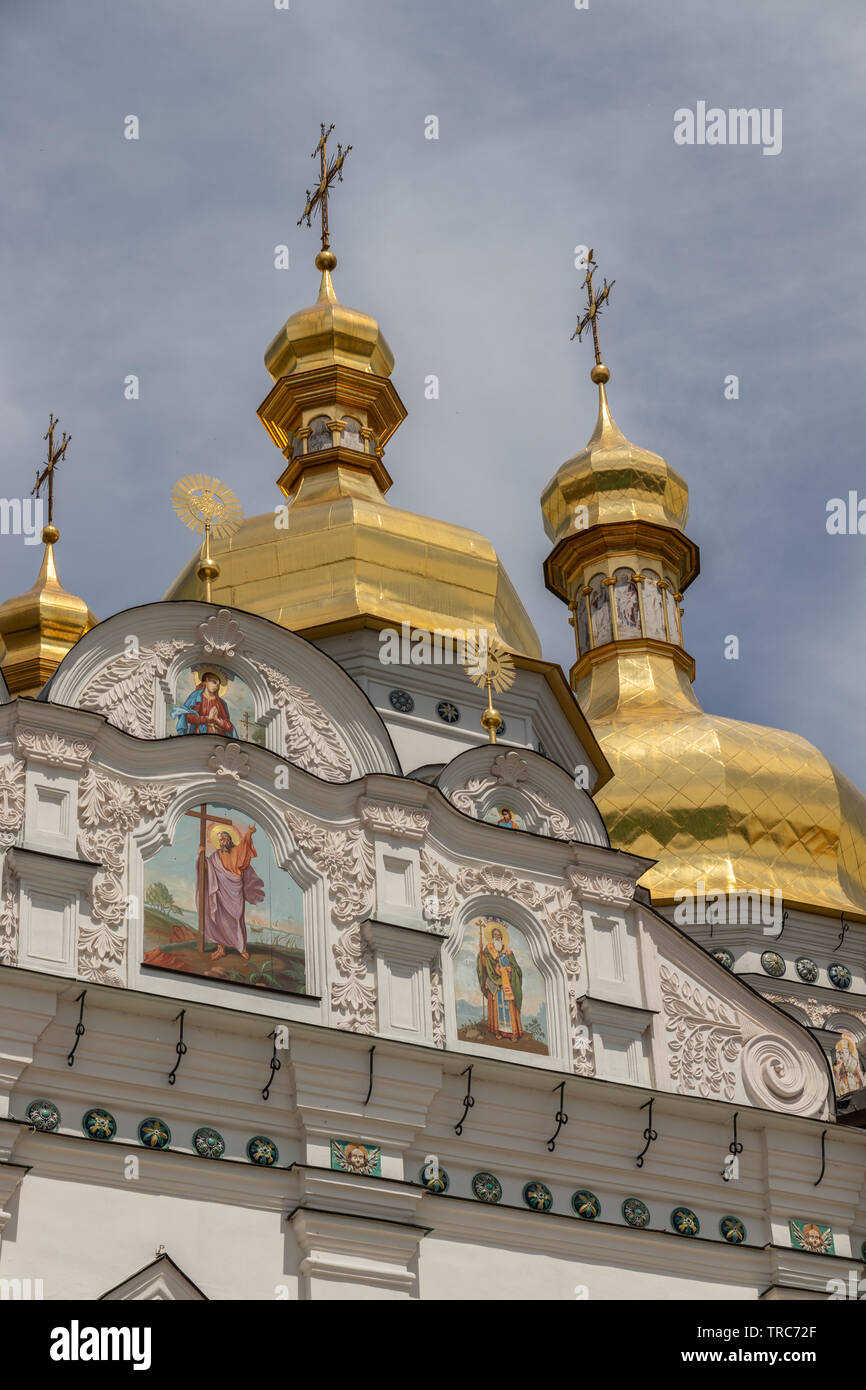 L'église de la Dormition à dômes dorés ,Laure de Pechersk de Kiev Kiev, Ukraine Banque D'Images