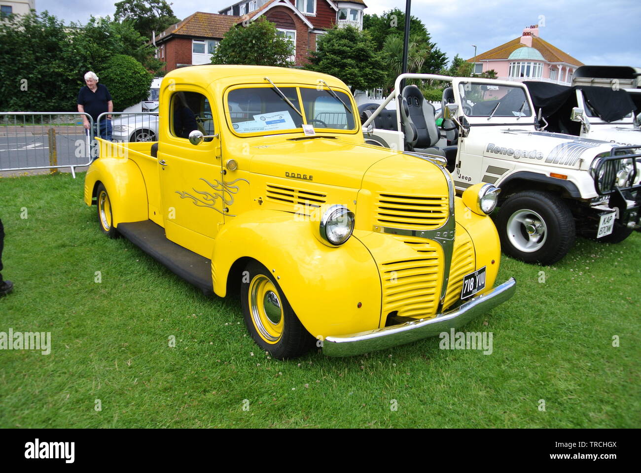 Une camionnette Dodge 1939 Halfton sans rouler sur l'affichage à l'Riviera Classic Car Show, Paignton, Devon, Angleterre. UK. Banque D'Images