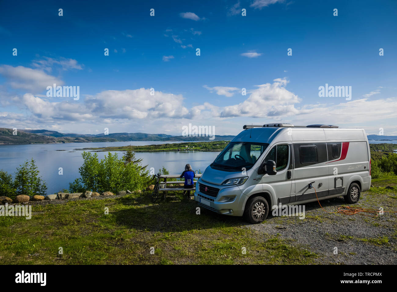 Burstner Citycar série 600, Leka camping, la Norvège. Banque D'Images