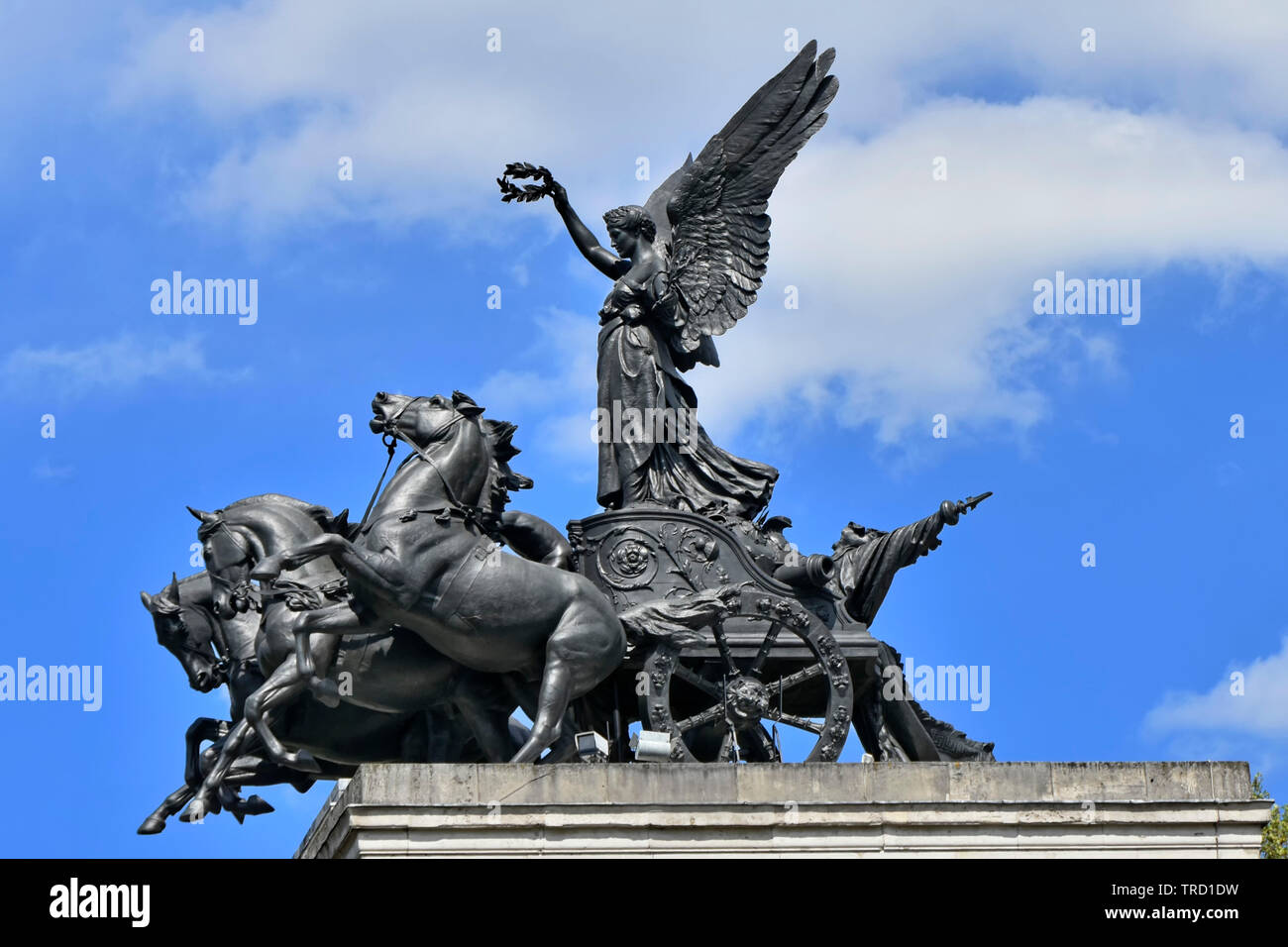 Close up view de la Quadriga statue en bronze de char au-dessus de Wellington ou constitution d'un arc de triomphe à Hyde Park Corner London England UK Banque D'Images
