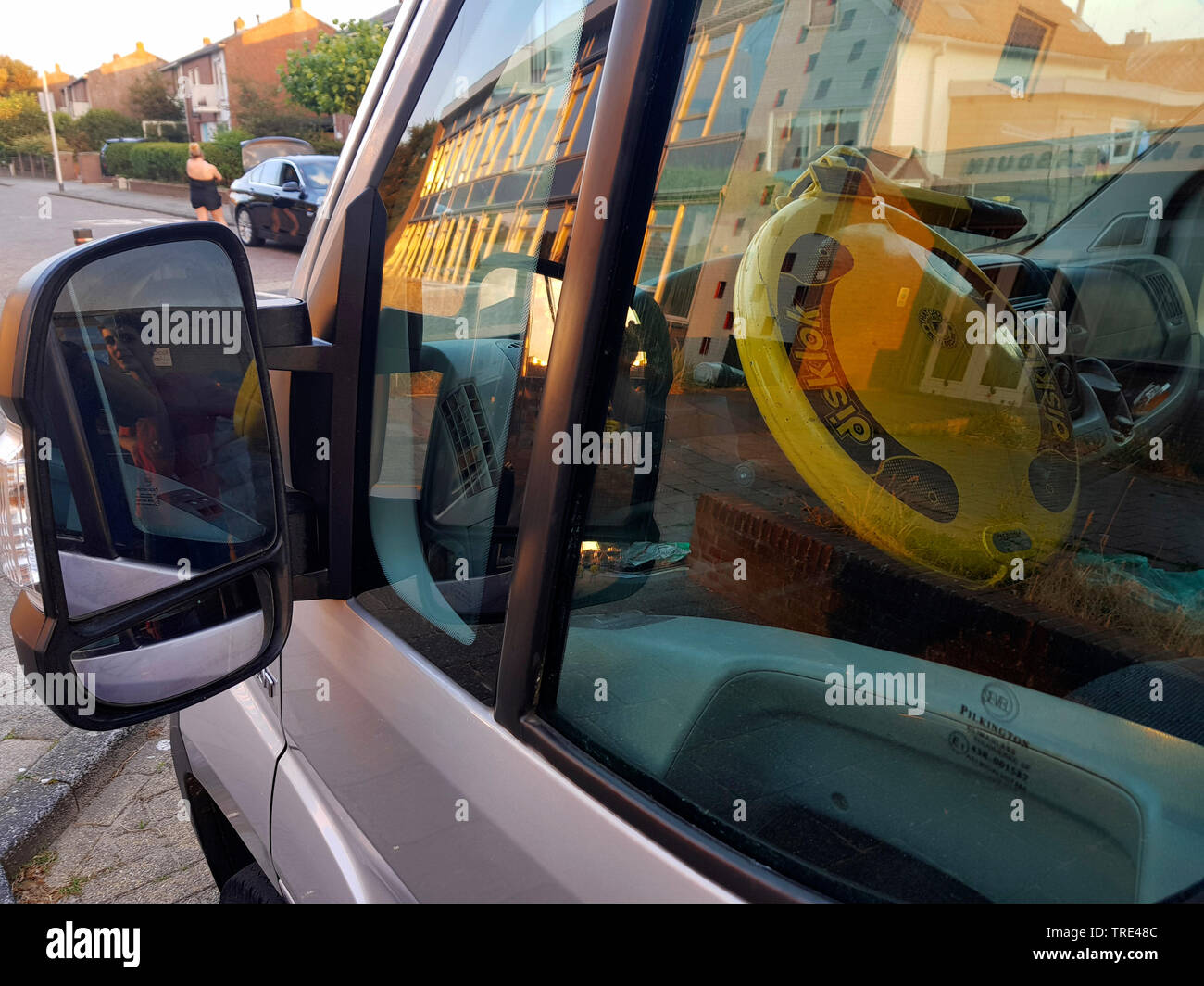 Disklok dans une voiture, Pays-Bas Banque D'Images
