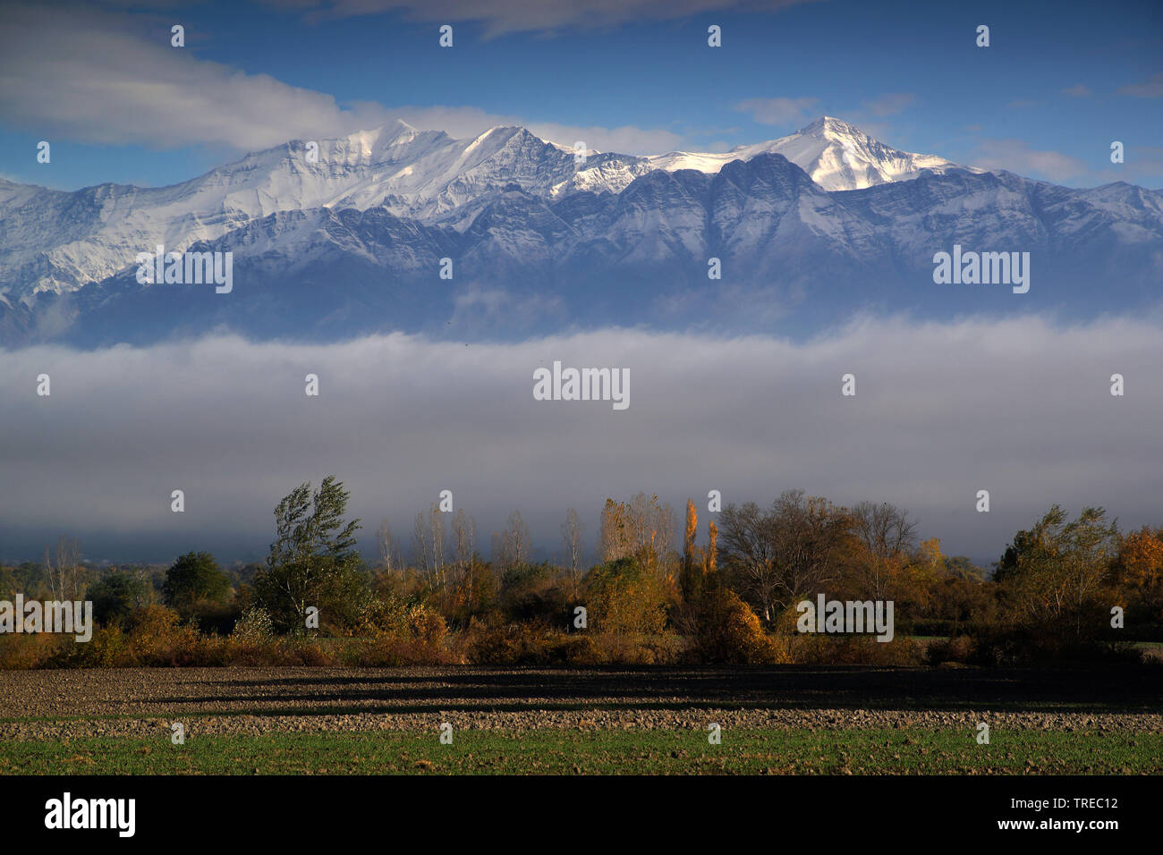 Paysage typique de montagne près de Qaebaelae, l'Azerbaïdjan, de l'Azerbaïdjan Banque D'Images