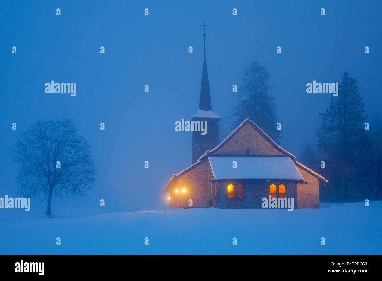 L'église catholique à Kandersteg, Suisse Banque D'Images