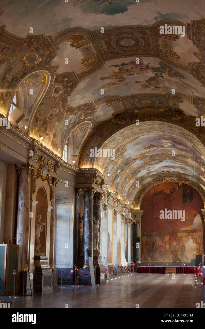 Très baroque salle des Illustres à l'intérieur de l'hôtel de ville de Toulouse le Capitole décorée à la fin du xixe siècle, Occitanie, France Banque D'Images