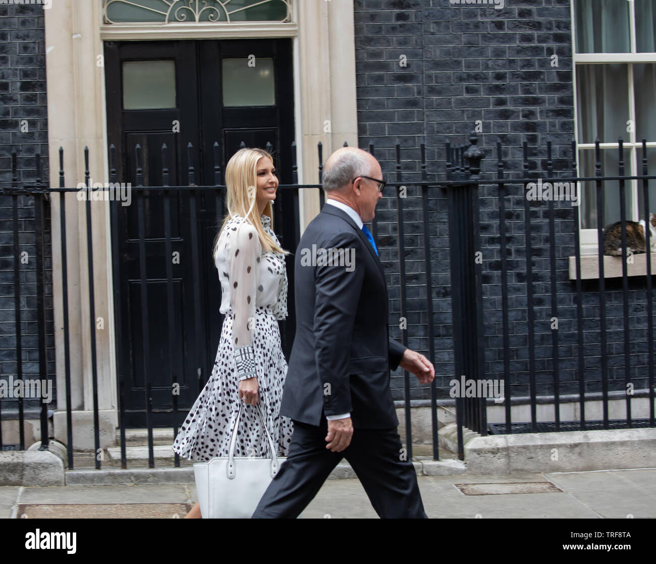 Londres, Royaume-Uni. 4 juin, 2019. Ivanka Trump marche avec John Bolton, US National Security Advisor le long de Downing Street.Credit : Keith Larby/Alamy Live News Banque D'Images