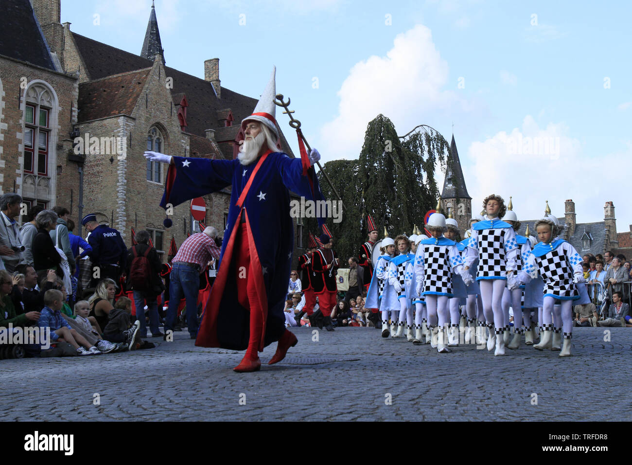 Le cortège de l'arbre d'or. Bruges. Belgique. Le concours de l'arbre d'or. Bruges. Belgique. Banque D'Images