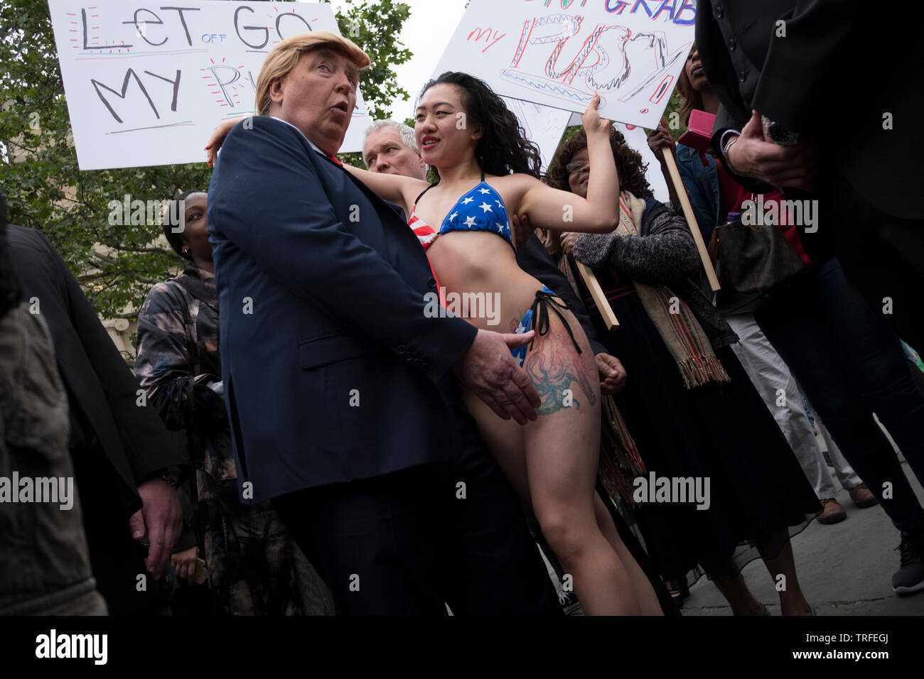 Ensemble Contre Trump, manifestation nationale, le 4 juin 2019 à Londres. Des milliers de personnes se rassemblent dans le centre de Londres pour protester contre la visite d'Etat de Donald Trump à Londres. Les manifestants contre le racisme, son demostrate mysogyny, déni des changements climatiques et de l'ingérence dans la politique britannique.. (Photo par Mike Abrahams) Banque D'Images