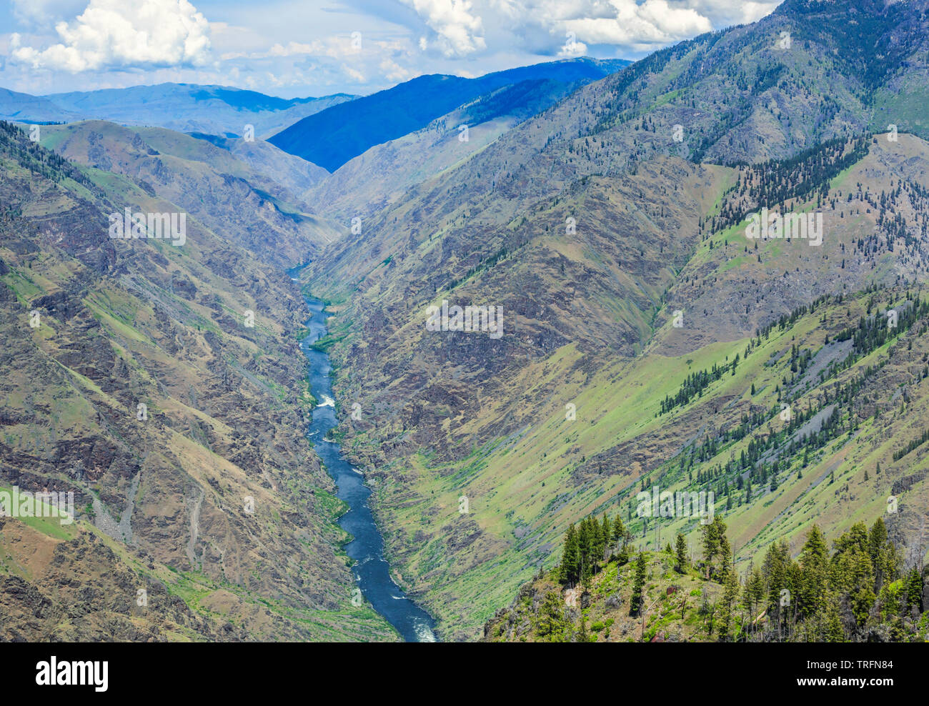 La rivière Snake dans le Hells Canyon vu de barton heights le long de la frontière de l'oregon-idaho près de imnaha, Oregon Banque D'Images