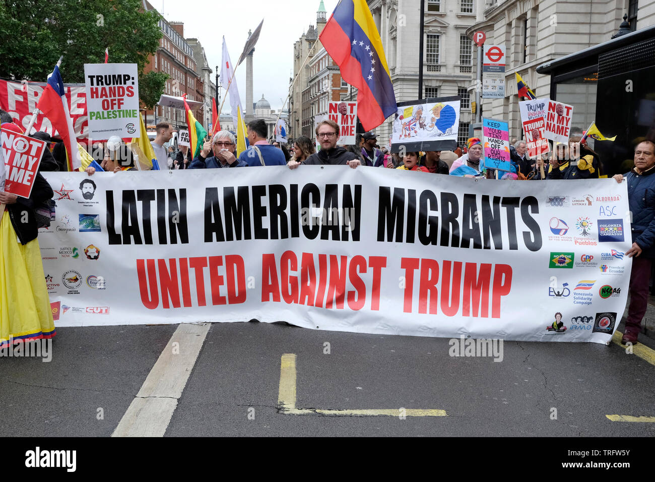 Anti-Trump protester à Londres Banque D'Images