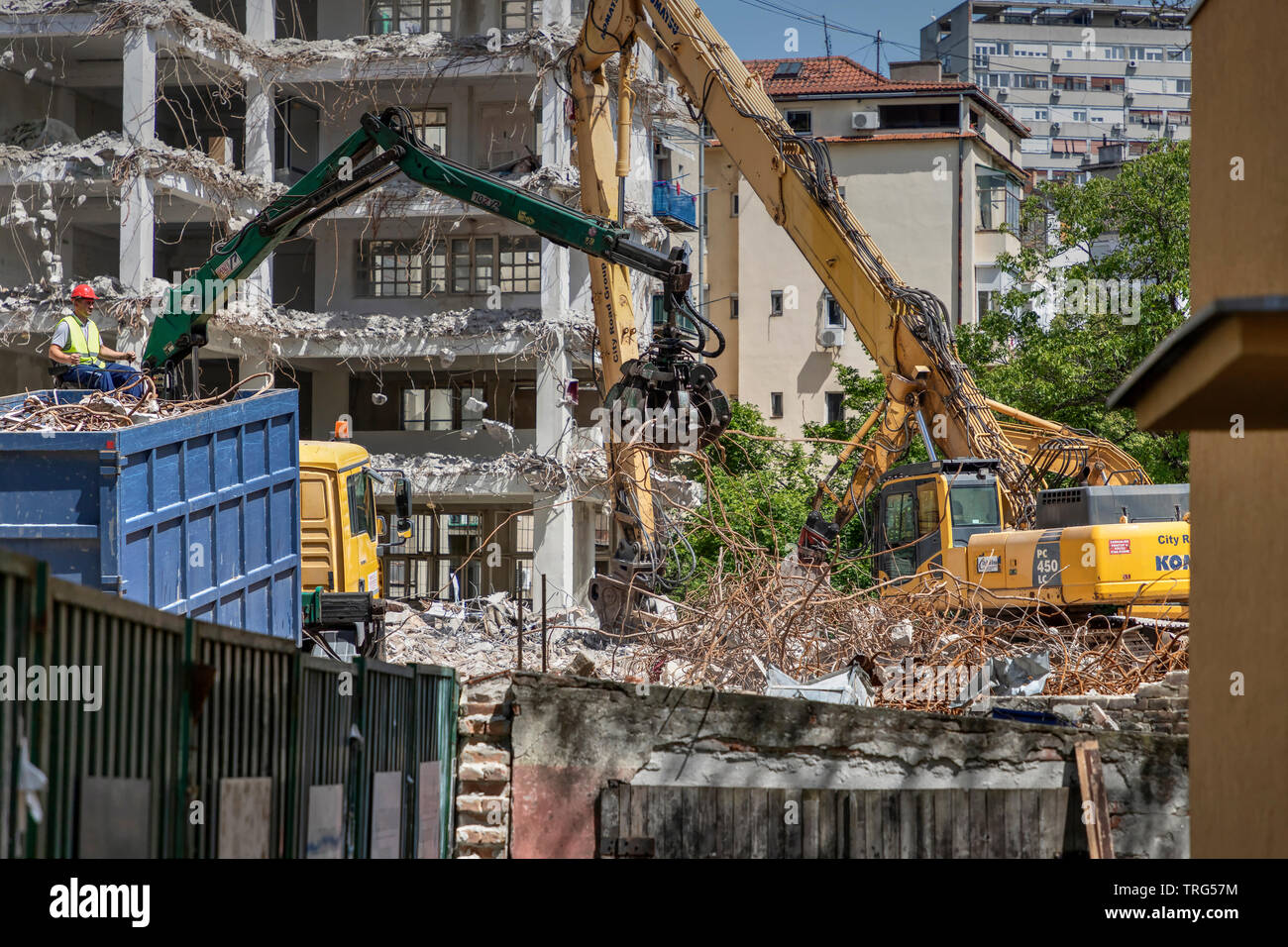 Belgrade, Serbie - Le processus de démolition d'un bâtiment désaffecté à Zemun Banque D'Images