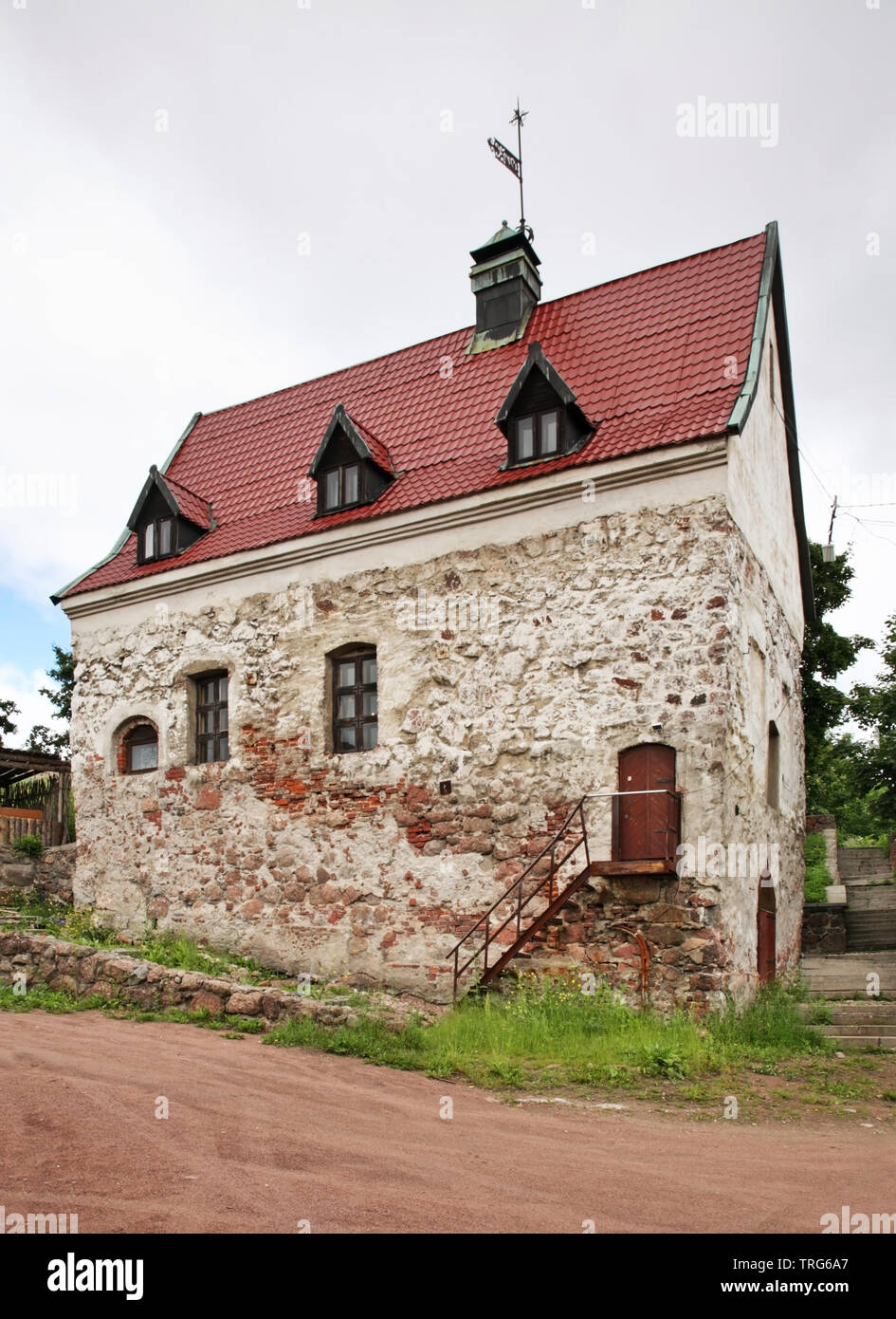 Maison historique sur la roche à Vyborg. La Russie Banque D'Images Maison historique sur la roche à Vyborg. La Russie Banque D'Images
