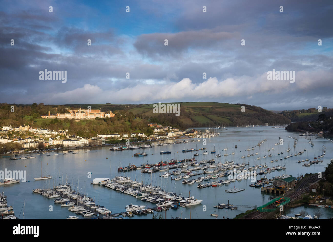 Le Britannia Royal Naval College et le Dart Estuaire, Dartmouth, Devon, England, UK Banque D'Images