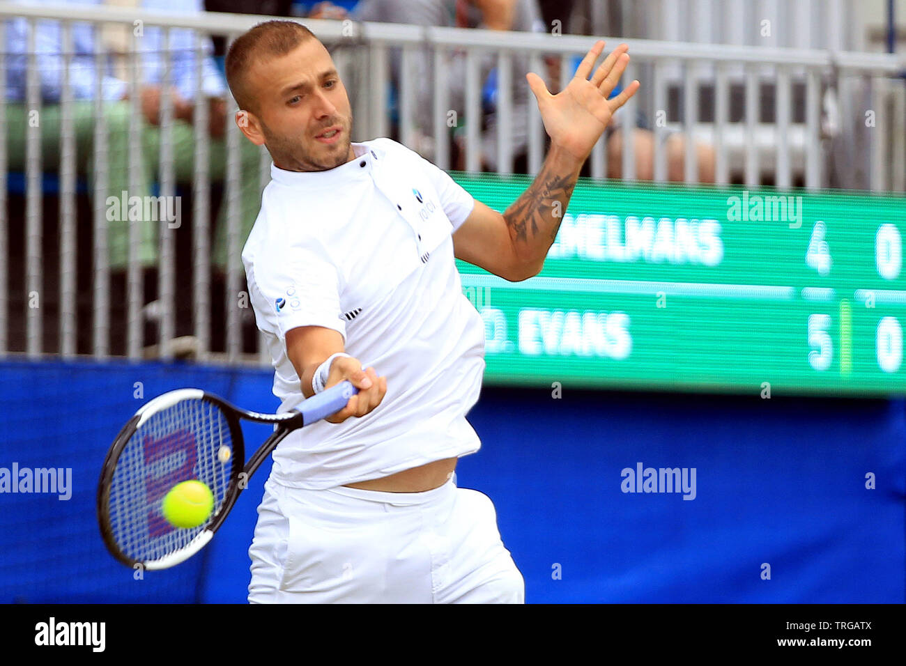 Surbiton, Royaume-Uni. Le 05 juin, 2019. Dan Evans de la Grande-Bretagne en action contre Ruben Bemelmans de Belgique à l'intention des célibataires. Tennis 2019 Trophée Surbiton, jour 3 à l'Surbiton Racket & Fitness Club de Surrey le mercredi 5 juin 2019. Ce droit ne peut être utilisé qu'à des fins rédactionnelles. Utilisez uniquement rédactionnel, pic par Steffan Bowen/Andrew Orchard la photographie de sport/Alamy live news Crédit : Andrew Orchard la photographie de sport/Alamy Live News Banque D'Images