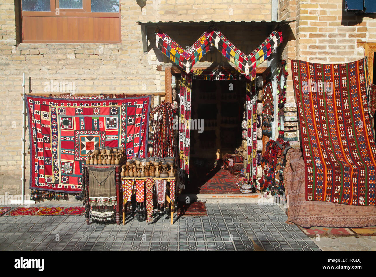 Magasin de tapis et de souvenirs à Boukhara, Ouzbékistan Banque D'Images