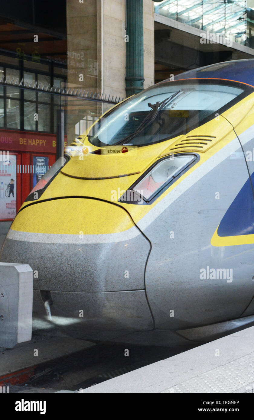 Train Eurostar en gare du Nord, Paris, France Banque D'Images