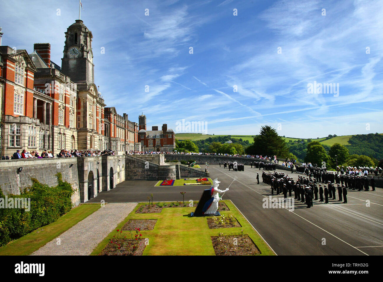 11.08.2005 - passant dans et sur le défilé au Britannia Royal Naval College, Dartrmouth, Devon, UK. Banque D'Images