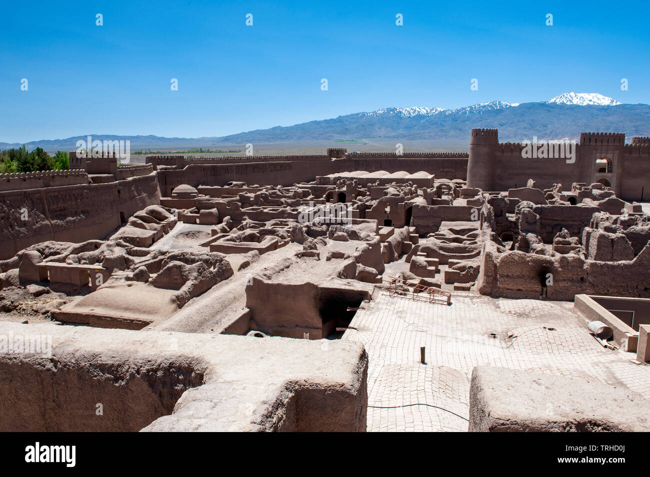 La cité médiévale bien conservée au château de brique de boue Rayen, Iran. Habité jusqu'à il y a 150 ans le château est pensé pour être 1 000 ans, avec ses trouvés Banque D'Images