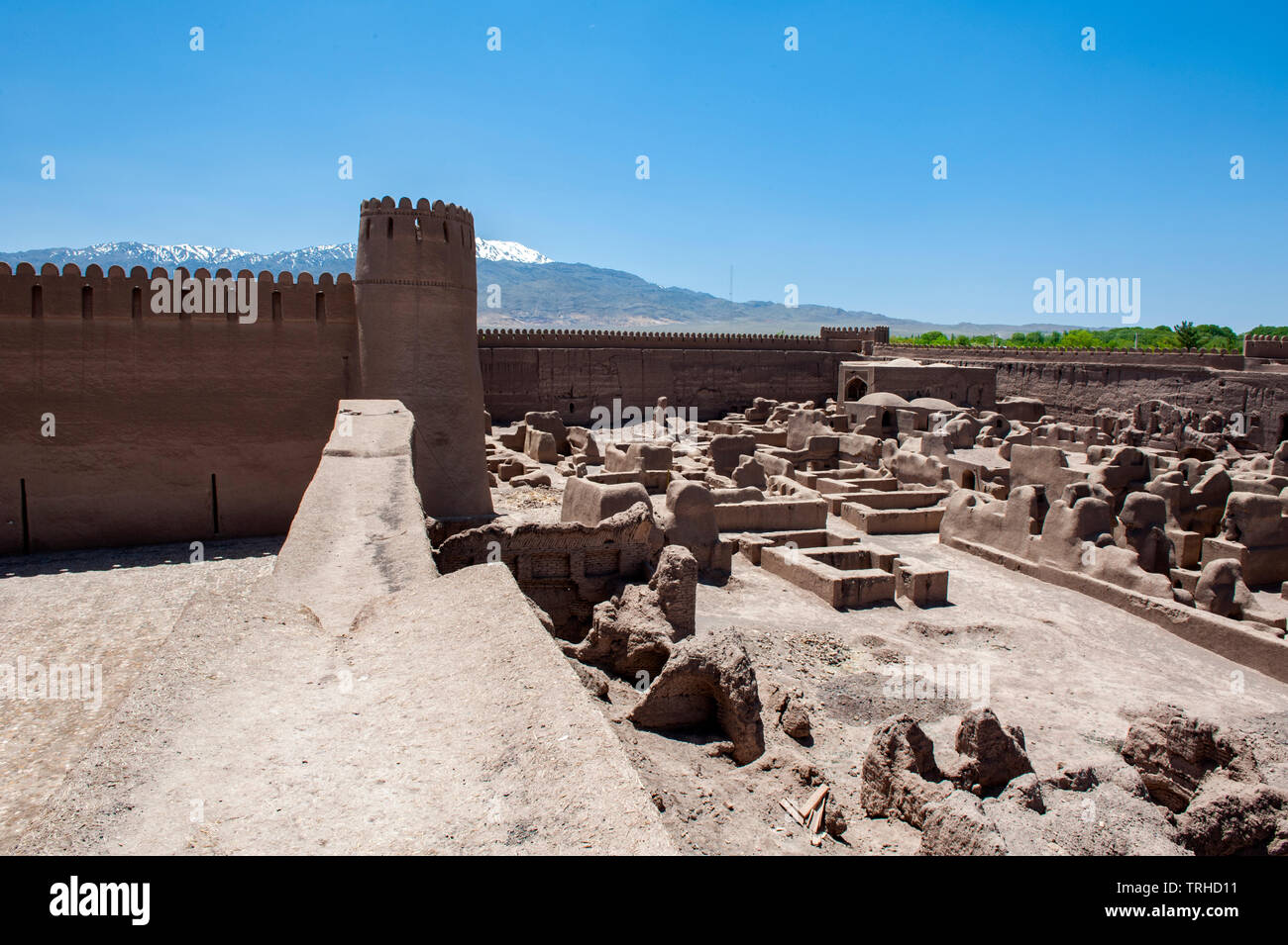 La cité médiévale bien conservée au château de brique de boue Rayen, Iran. Habité jusqu'à il y a 150 ans le château est pensé pour être 1 000 ans, avec ses trouvés Banque D'Images