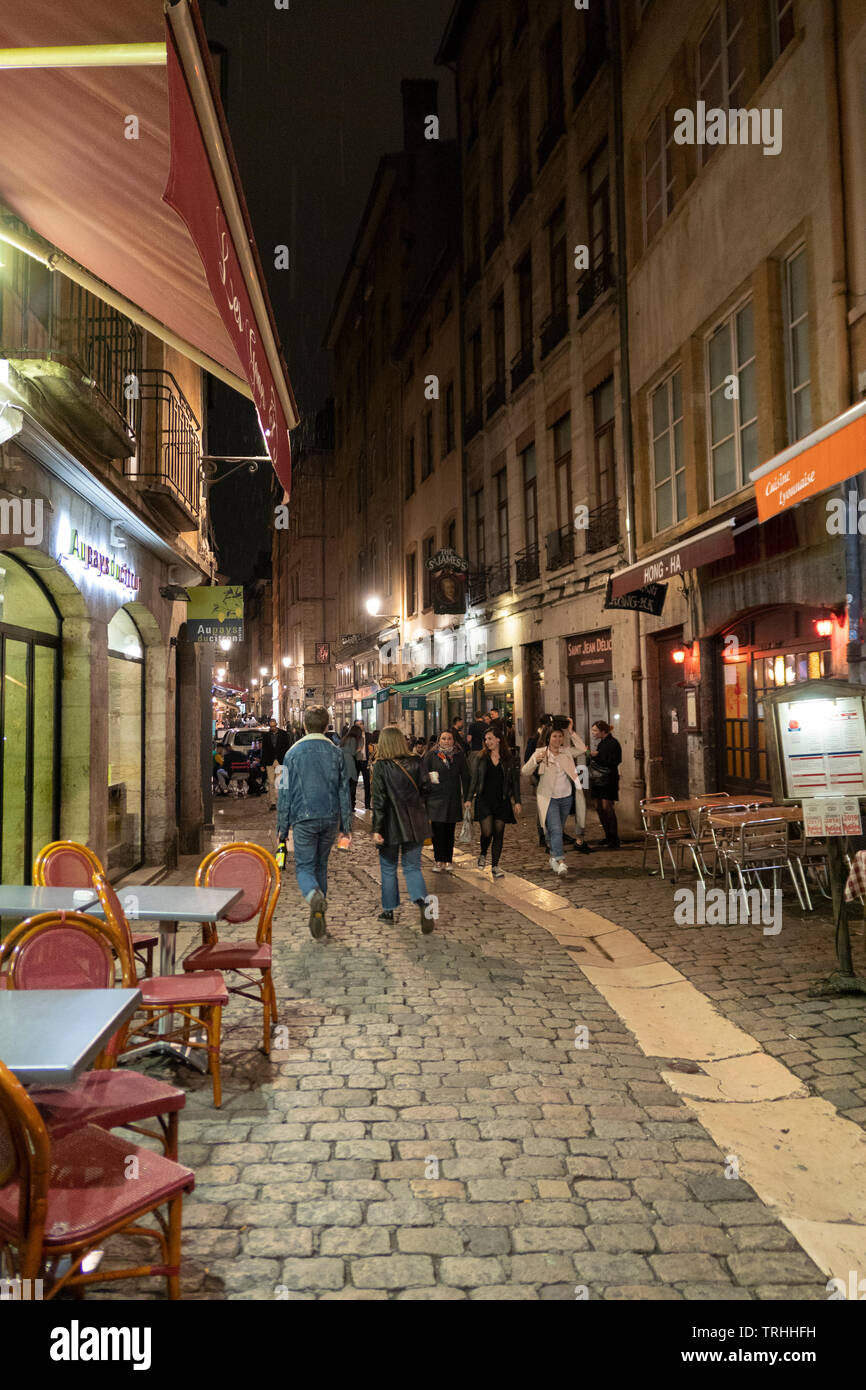 Rue Saint Jean dans le Vieux Lyon en France est un site historique classé au Patrimoine Mondial de l'UNESCO Banque D'Images
