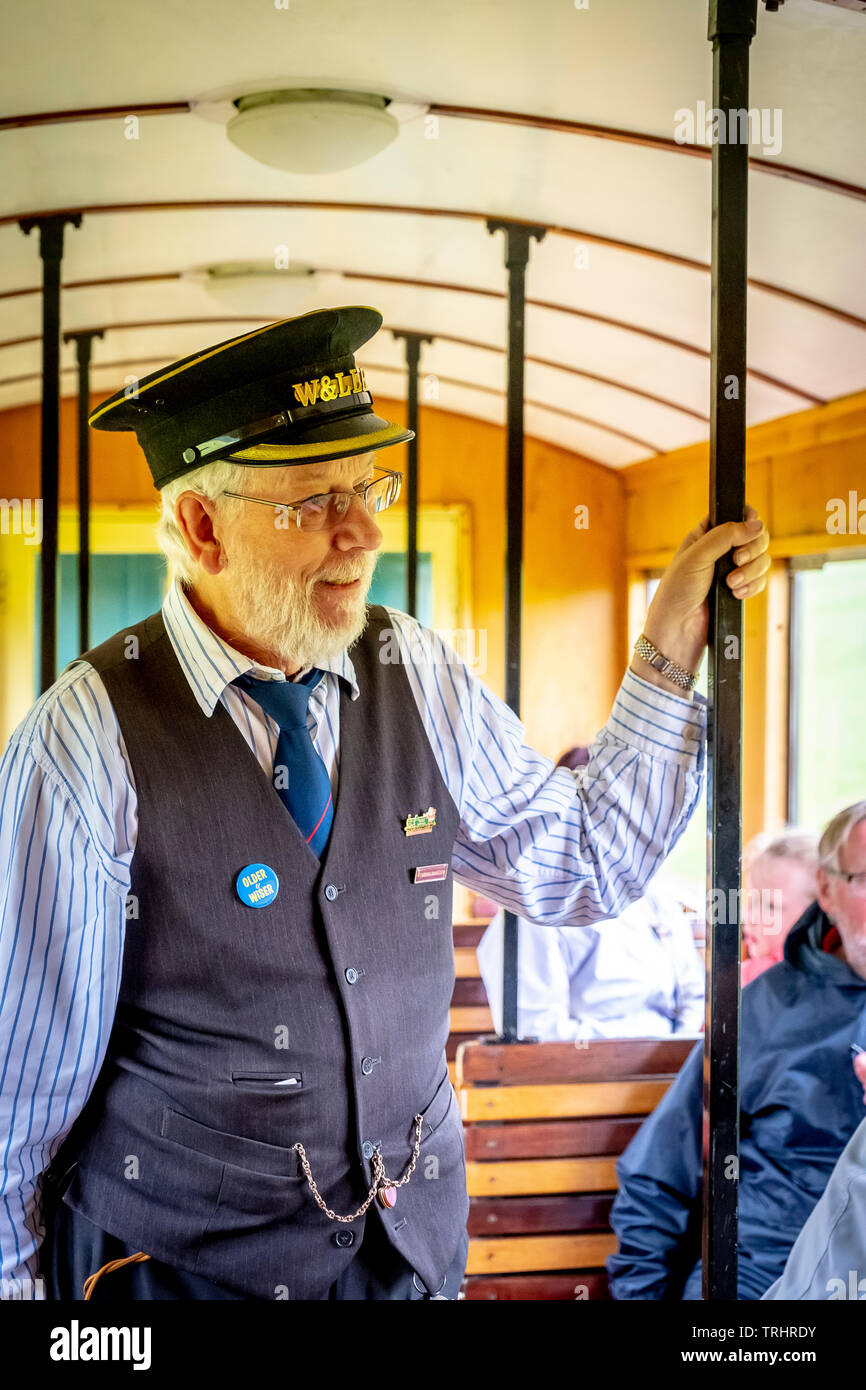 Inspecteur, Llanfair et Welshpool Steam Railway, au Pays de Galles Banque D'Images