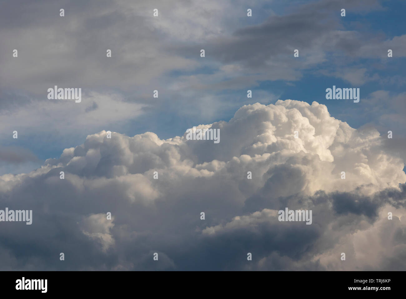 Ciel nuages de fond Banque D'Images