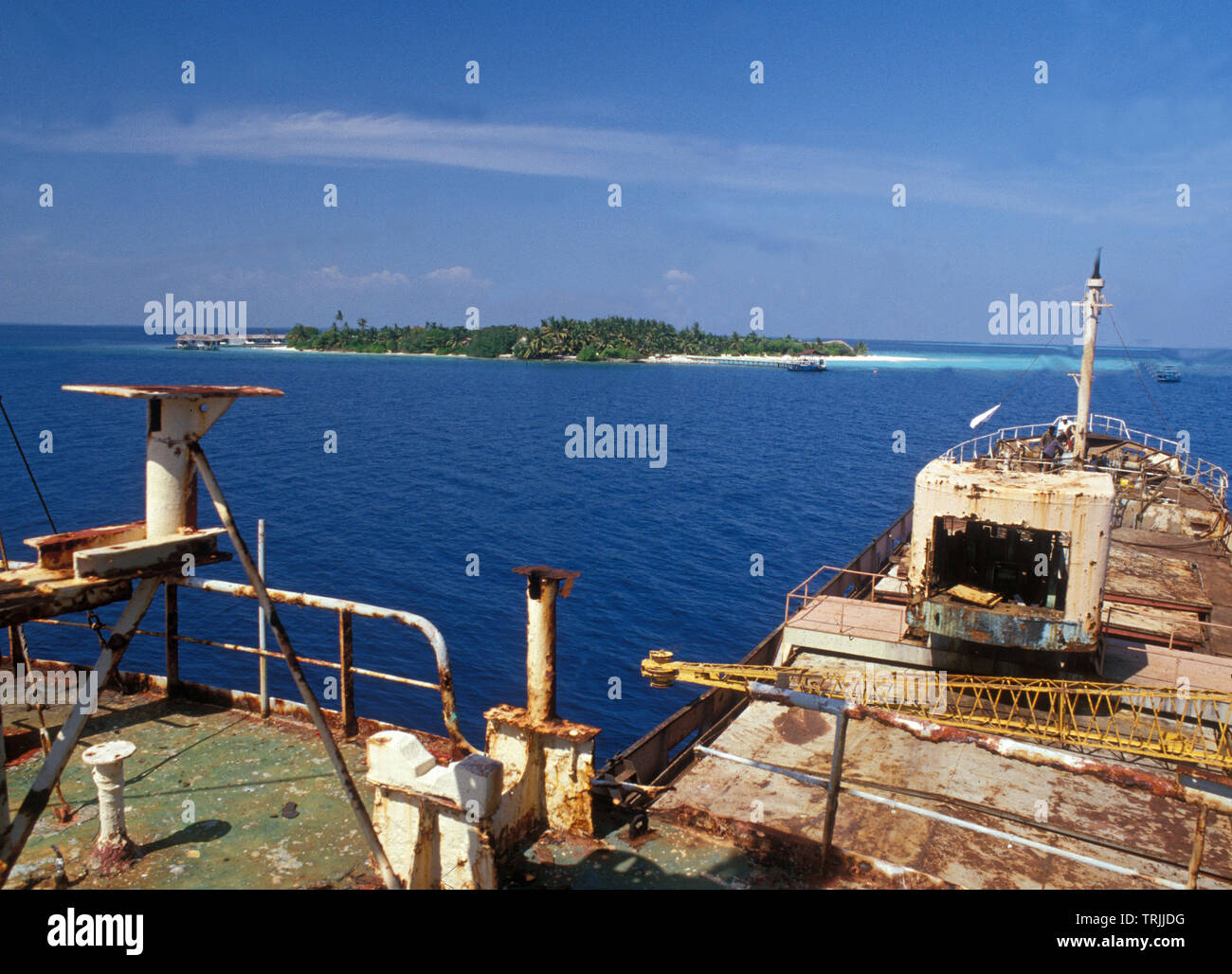 Le wreckship Kudih fret Ma est porté à l'île et là pour être envoyé à la partie inférieure pour une meilleure e milieu sous-marin. Banque D'Images