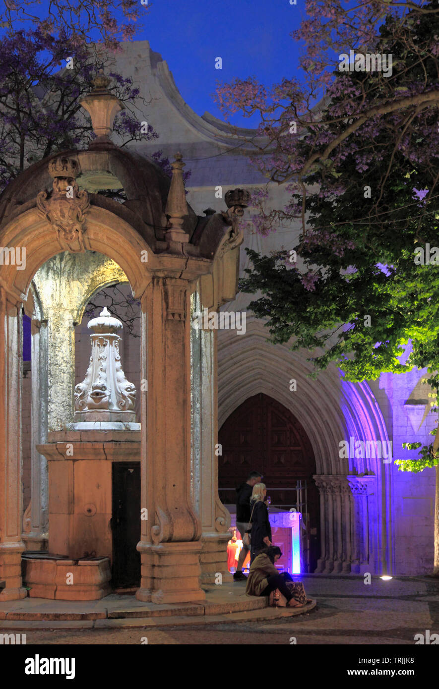 Portugal, Lisbonne, le Bairro Alto, Largo do Carmo, fontaine, Banque D'Images