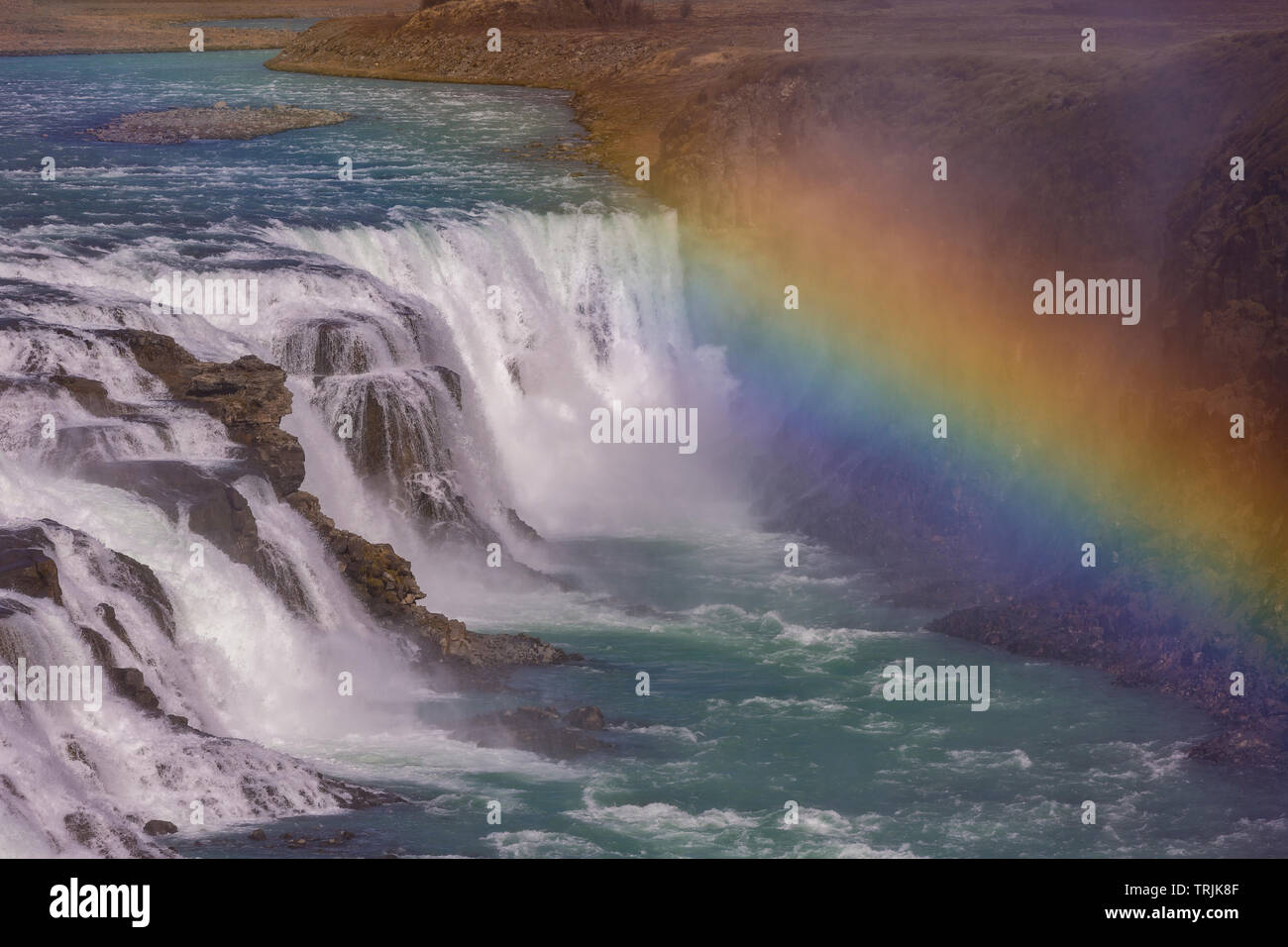 - L'Islande, GULLFOSS waterfall cascade Double arc-en-ciel, et sur la rivière Hvita. Banque D'Images