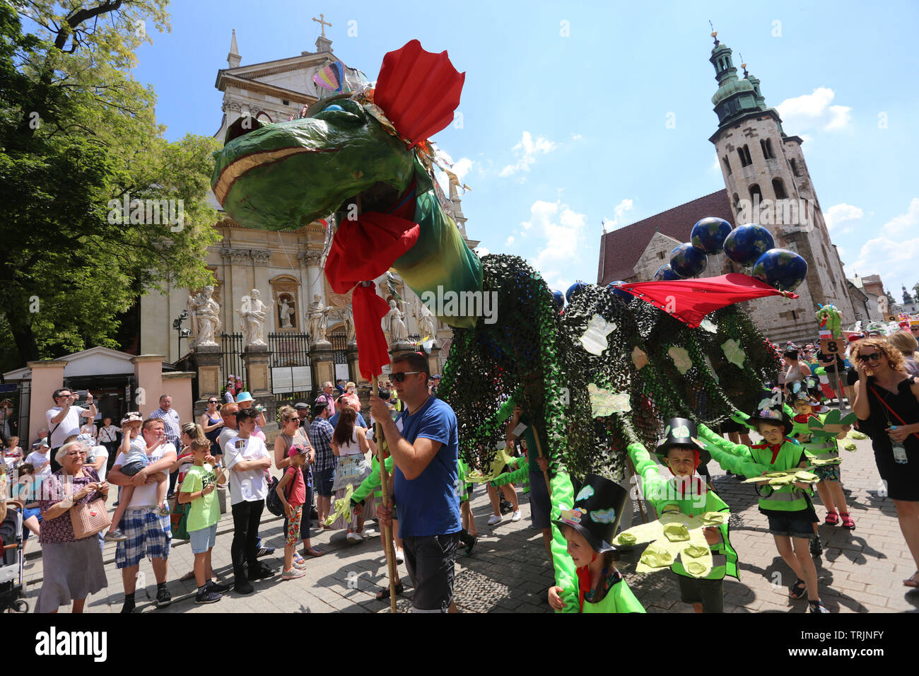 Cracovie. Cracovie. La Pologne. Défilé de dragons, l'événement annuel dans le centre de la vieille ville. Banque D'Images