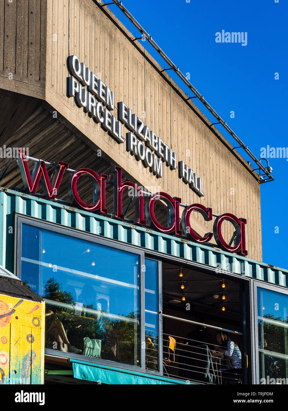 Wahaca Restaurant Londres Southbank - marché alimentaire mexicain Wahaca restaurant en face de la Queen Elizabeth Hall de Londres Les spectacles Banque D'Images