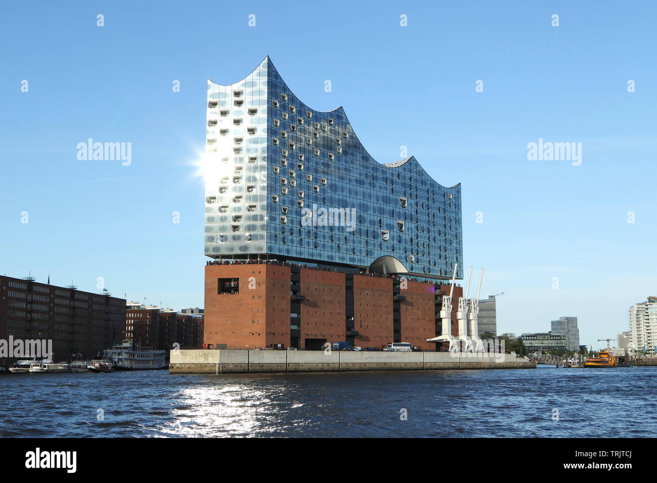Elbe Philharmonic Hall dans le port de Hambourg Banque D'Images
