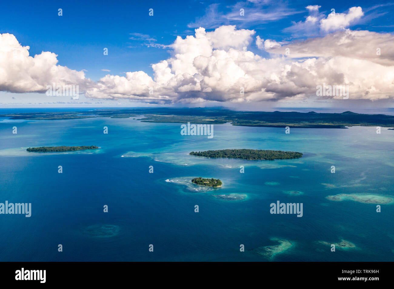 Vue aérienne de Balgai Bay, Lissenung, Nouvelle Irlande, Papouasie Nouvelle Guinée Banque D'Images