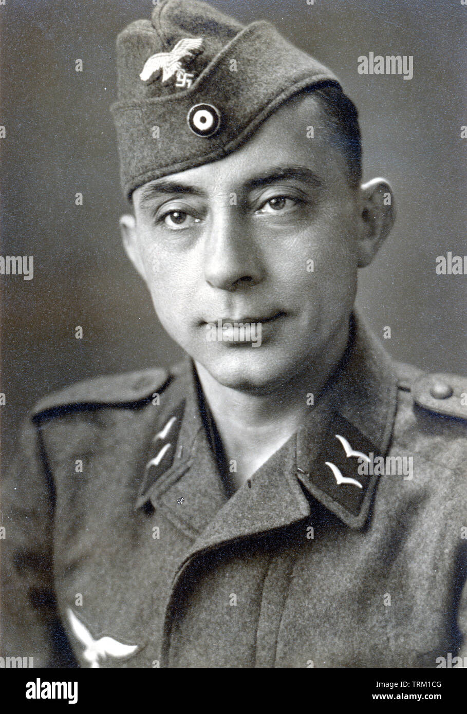 Portrait de WW2 soldat allemand. Prises par 'Foto Niestadt', de Rotterdam. Banque D'Images