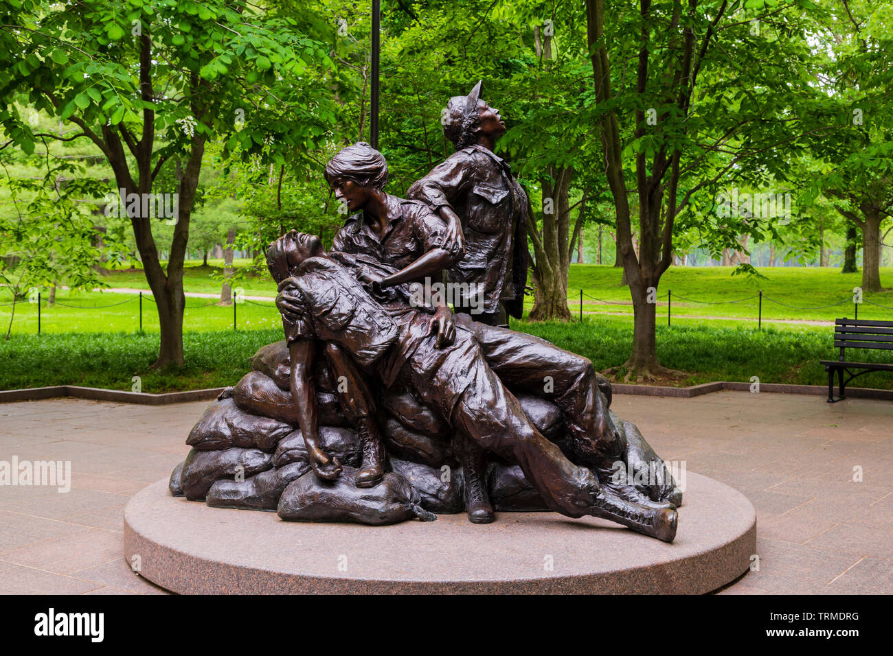 Vietnam Veterans Memorial, Women's Memorial trois infirmières et un soldat blessé sur le National Mall à Washington, DC Banque D'Images